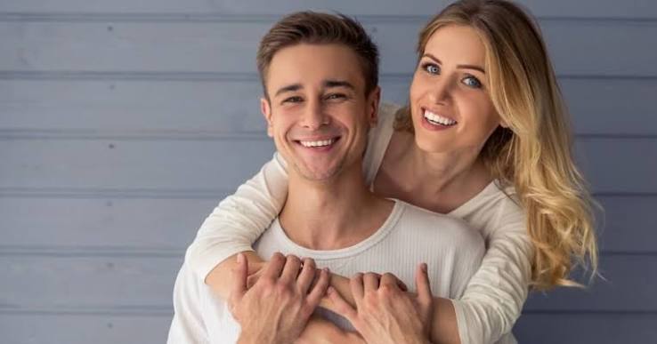 Kissed Horizontally Meaning: What It Really Symbolizes in Relationships